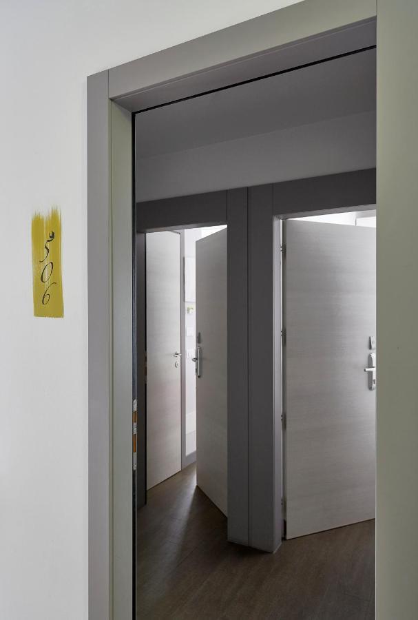 Standard Single Room Balcony,1000884105:JPEG