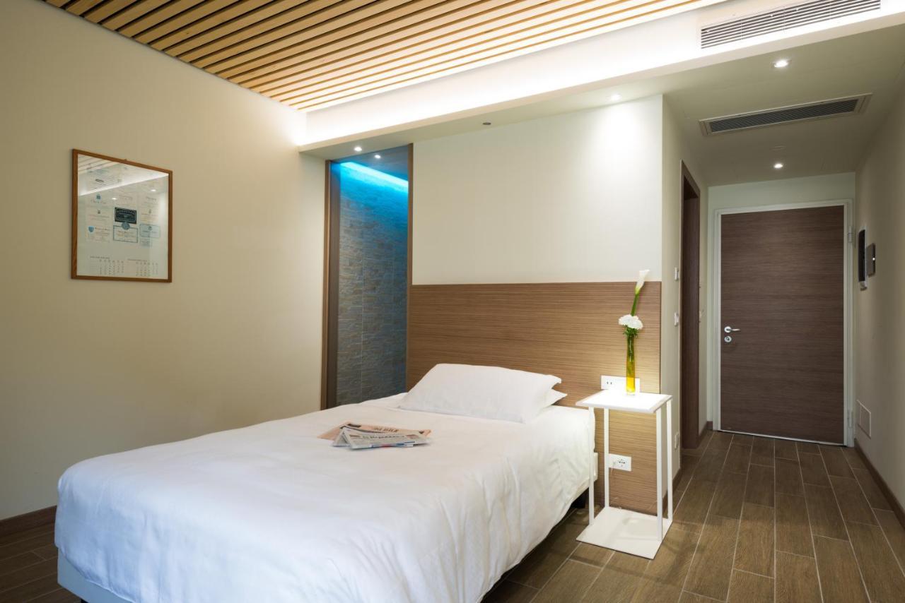 Superior Single Room