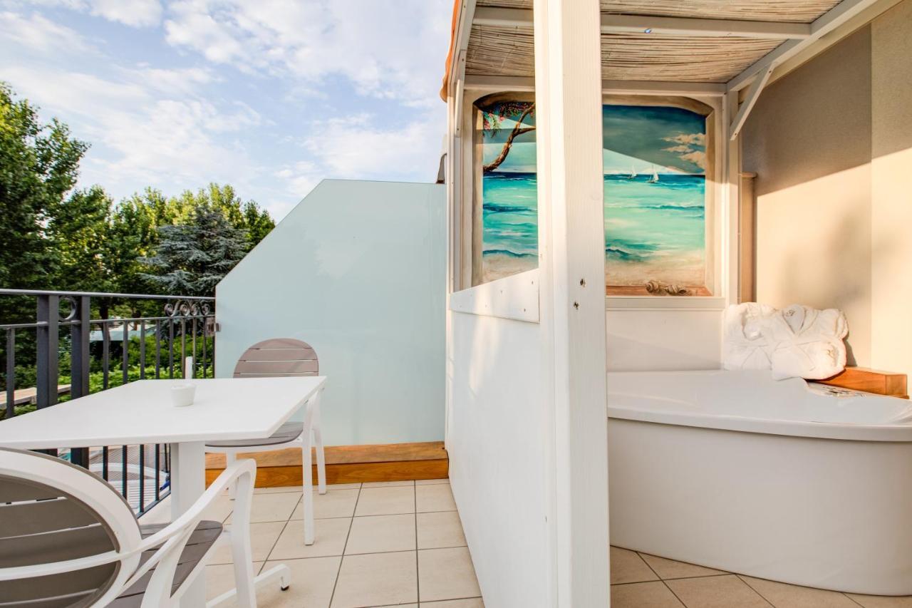Double Room Spa Bath