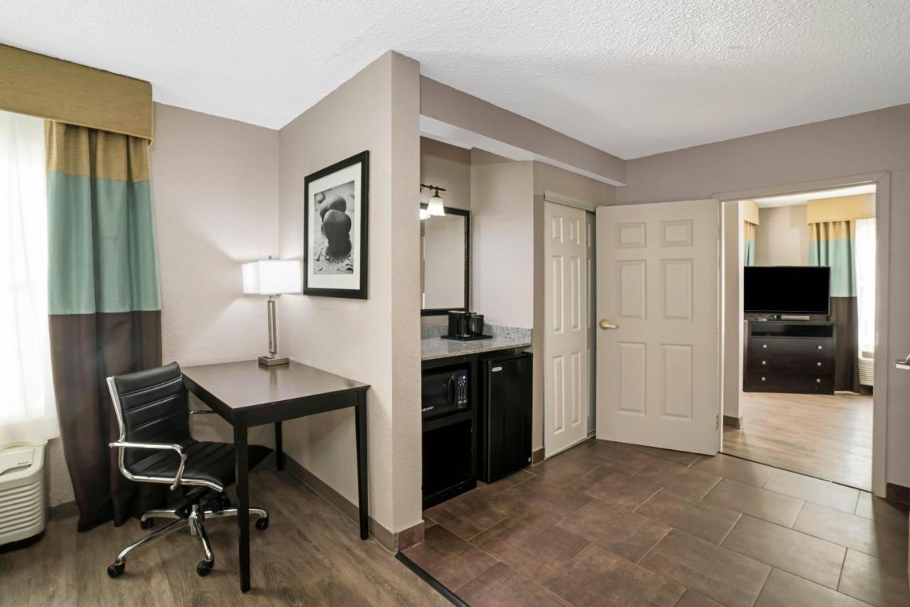 Two-Bedroom King Suite Non-Smoking