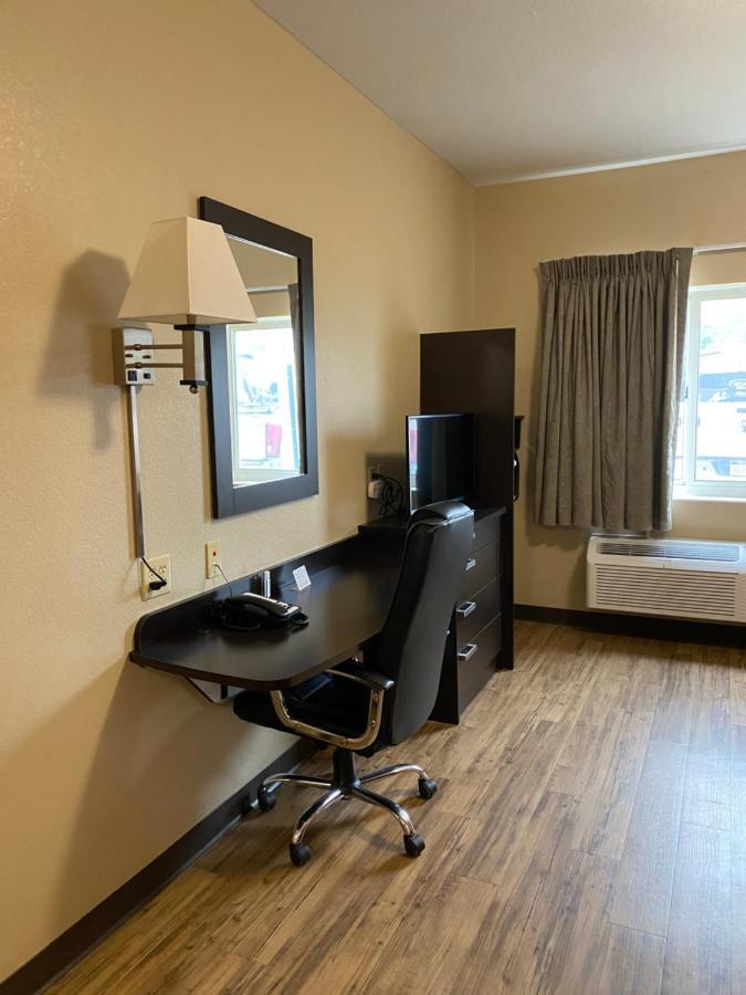 Queen Room Disability Access or Non-Smoking