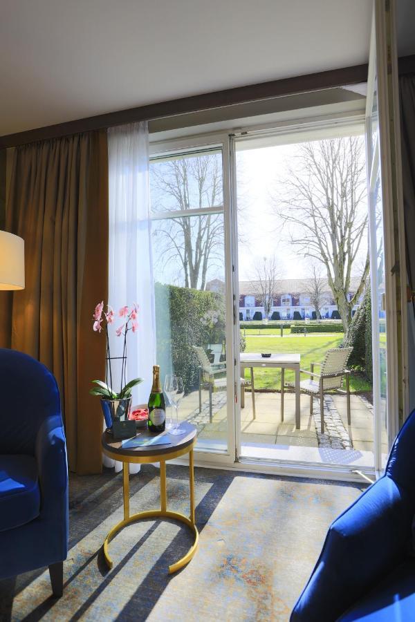 Double or Twin Room with Terrace