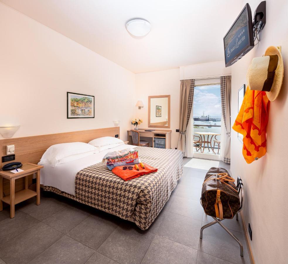 Double or Twin Room Terrace Sea View