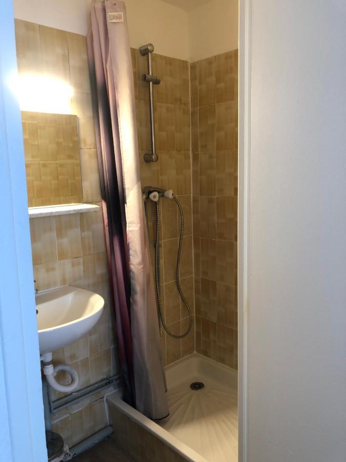 Standard Double Room with Shower
