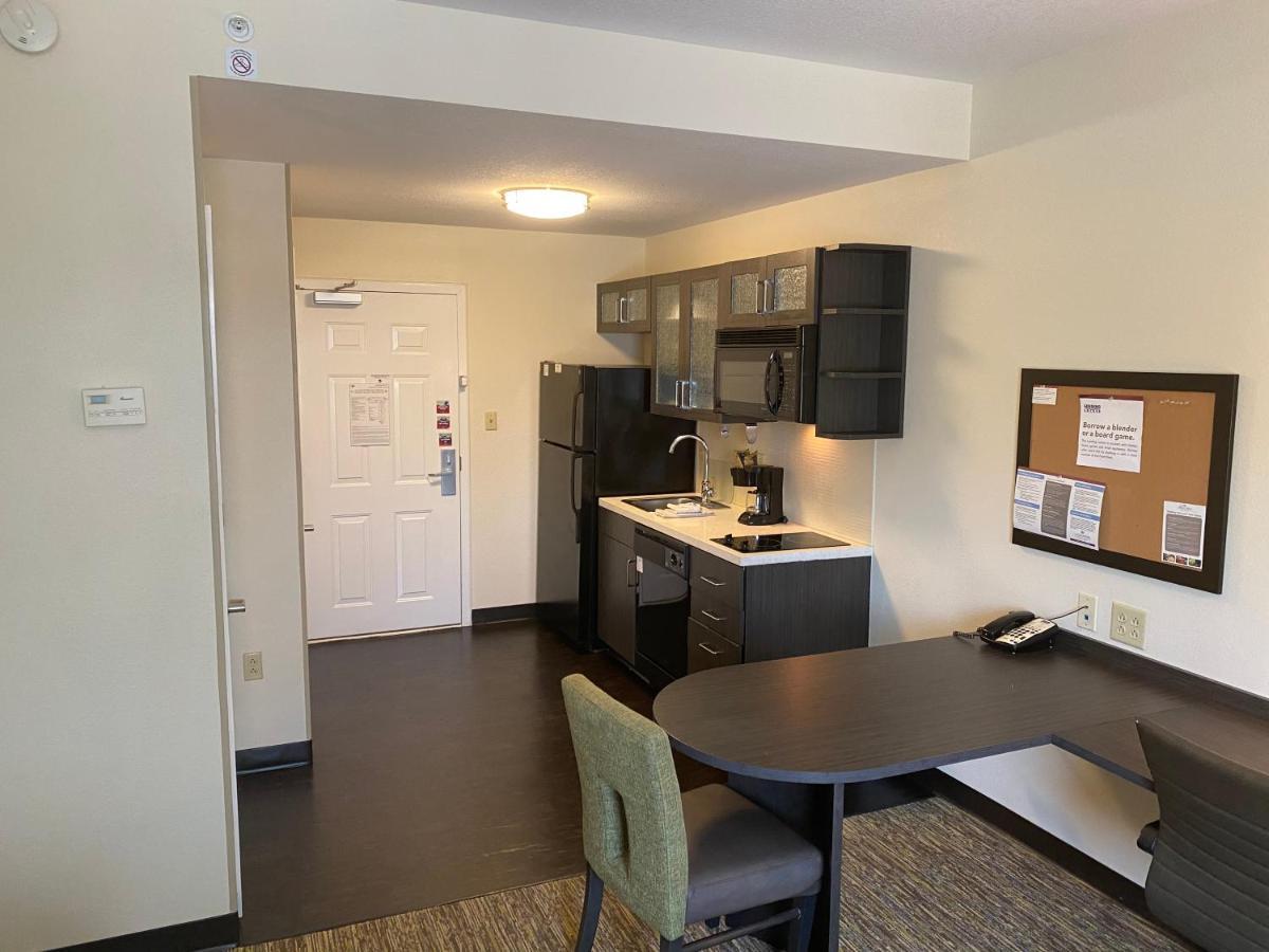 King Studio Suite