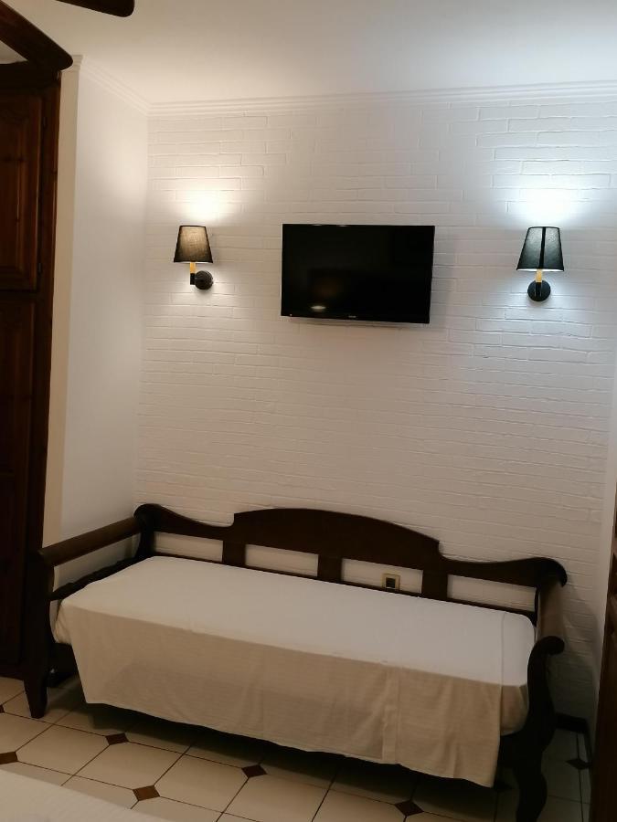 Superior One-Bedroom Apartment
