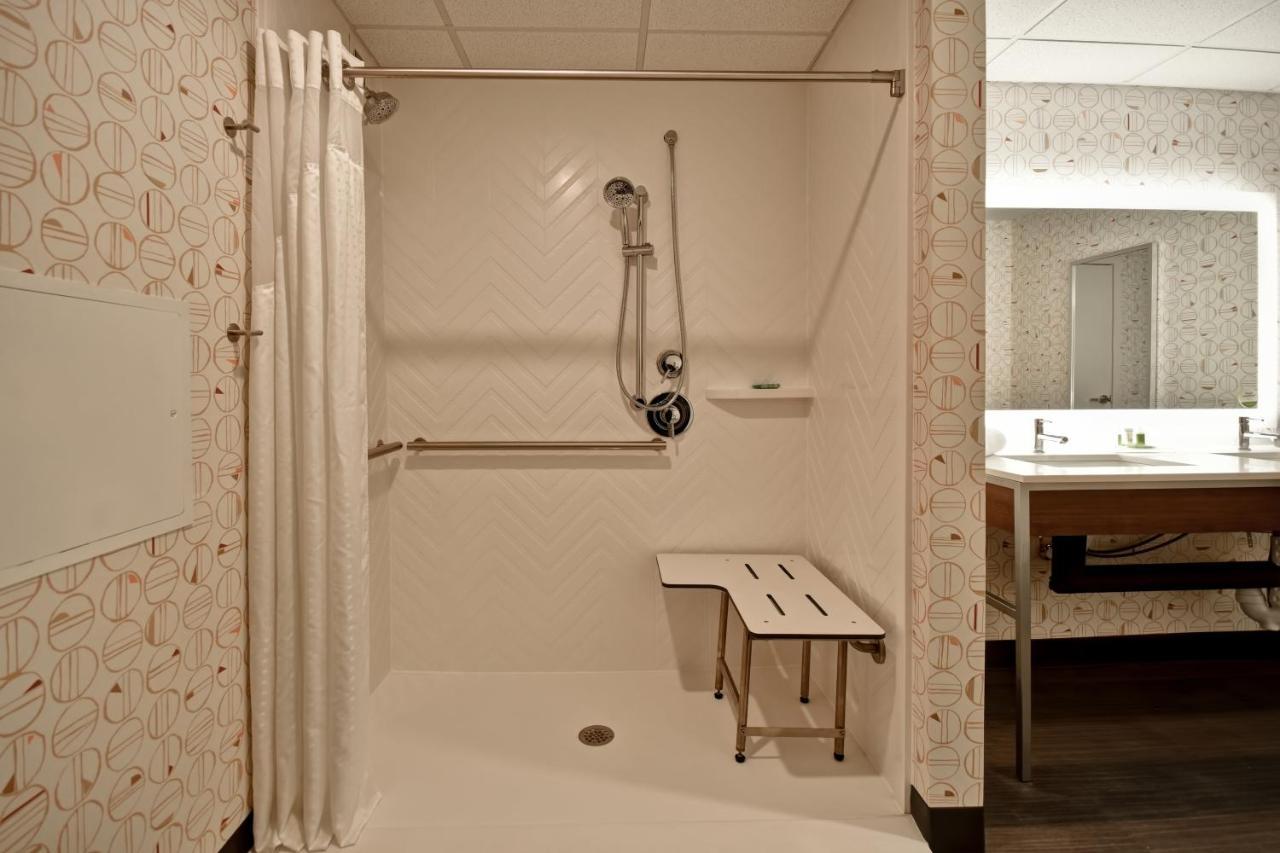 Suite Mobility Access Roll Shower or Non-Smoking