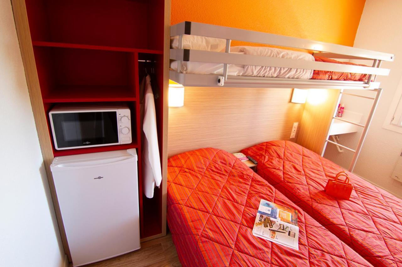 Chambre Triple avec Salle de Bains Commune