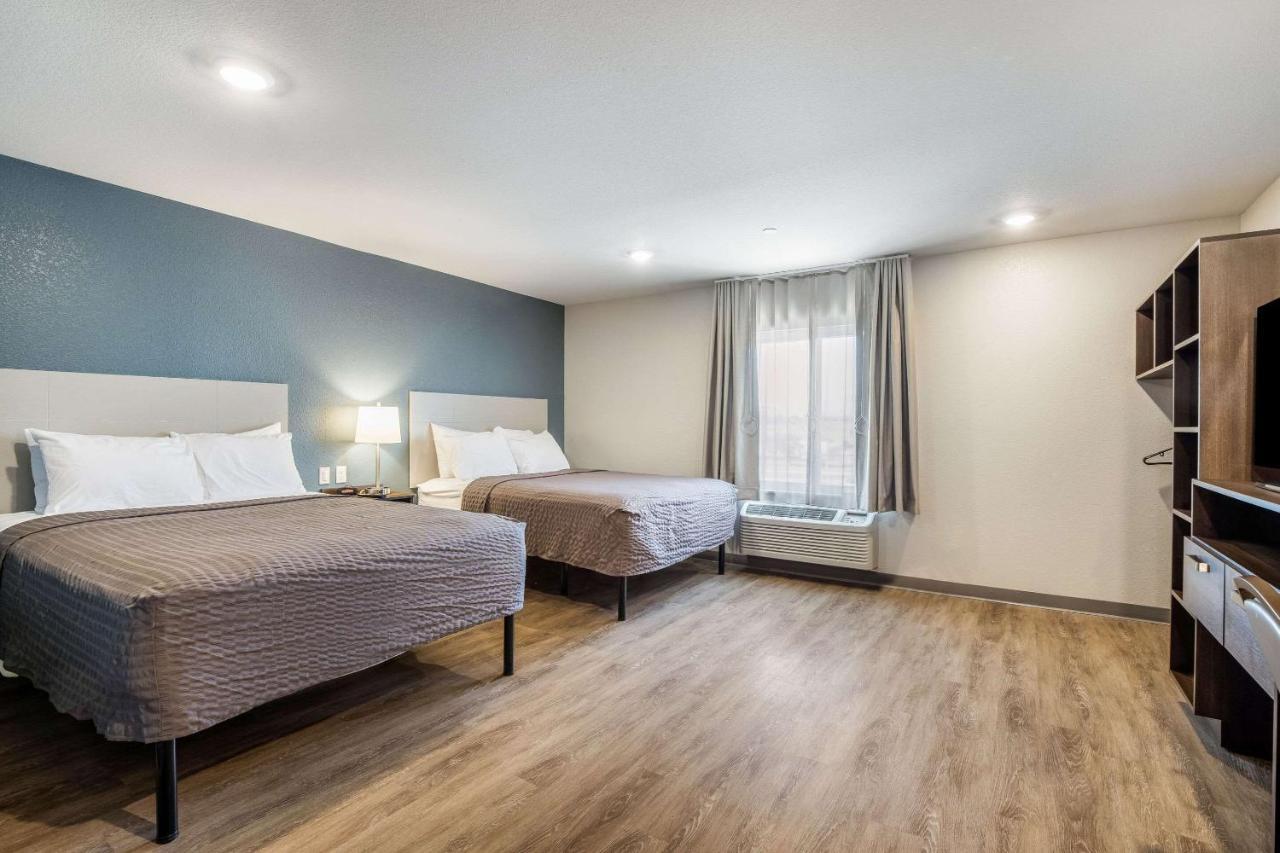 Queen Room Two Queen Beds Accessible or Non-Smoking