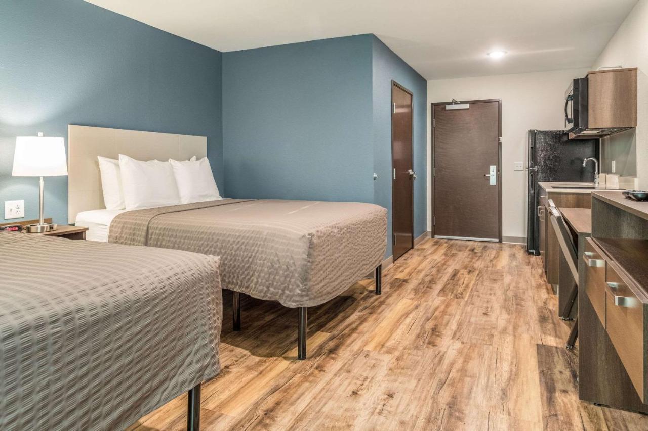 Quadruple Room Two Queen Beds Non Smoking