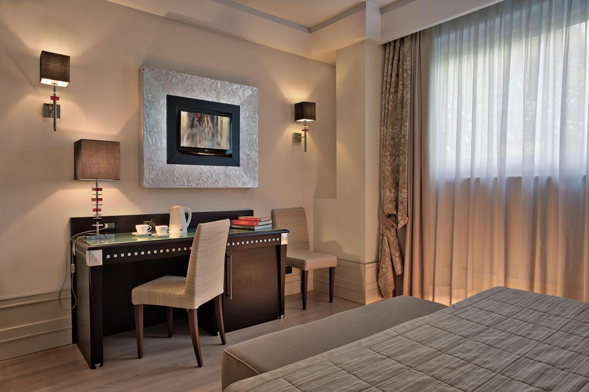 Deluxe King Room,1157598435:JPEG