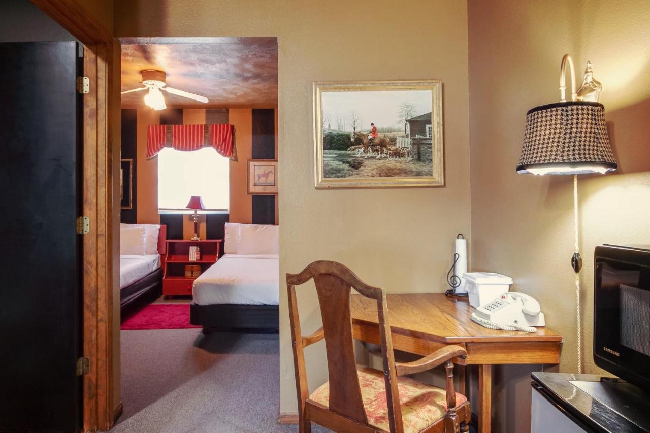 Queen Suite