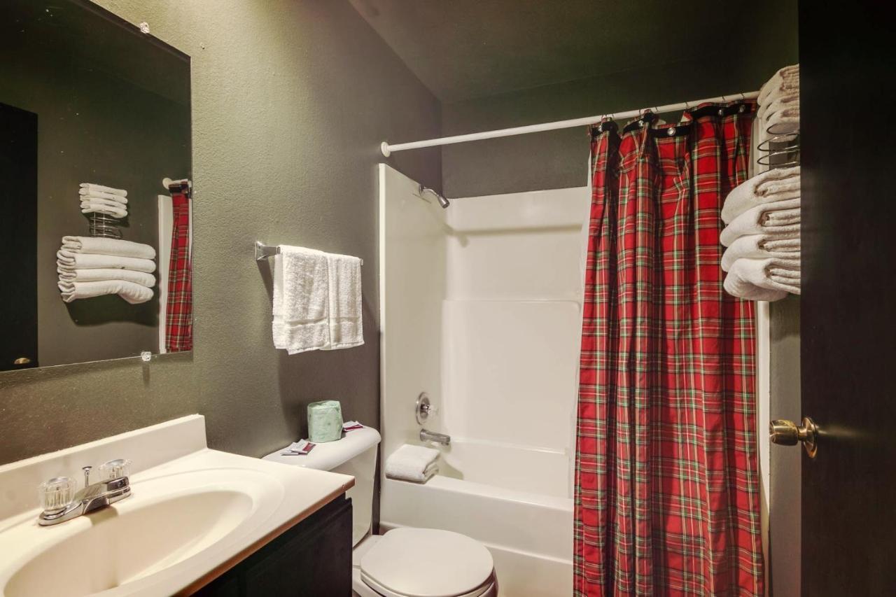 Queen Suite