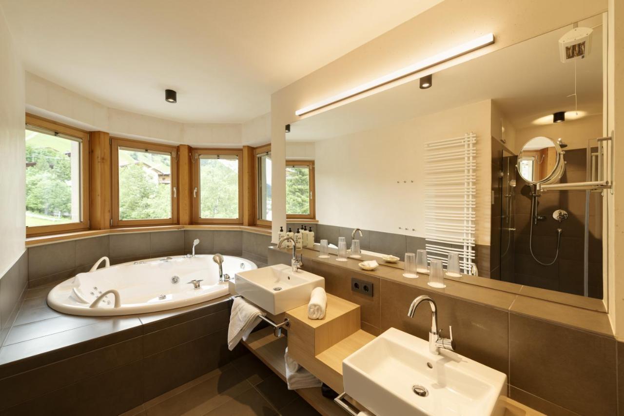 Suite Spa Bath