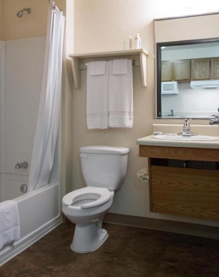 Double Room with Two Double Beds - Non-Smoking
