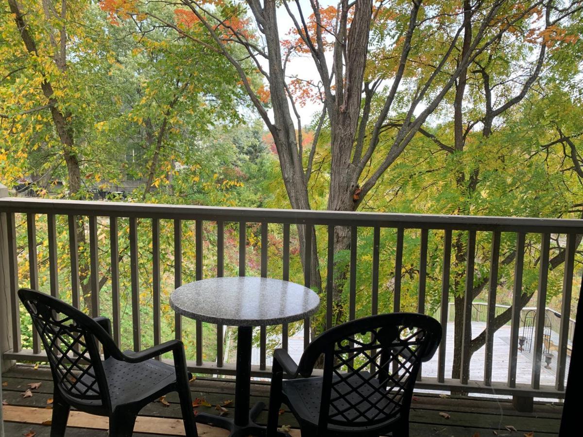 Superior Queen Room Two Queen Beds Lake View