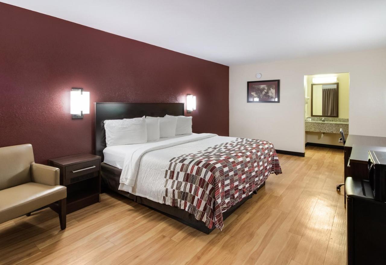 Deluxe King Room Smoke Free