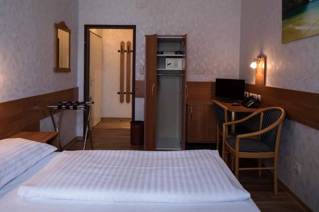 Single Room