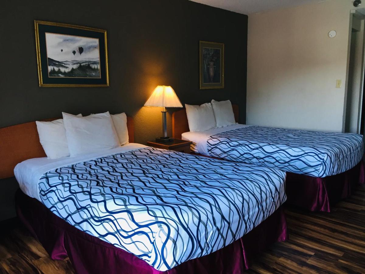 Standard Room Two Beds Non-Smoking