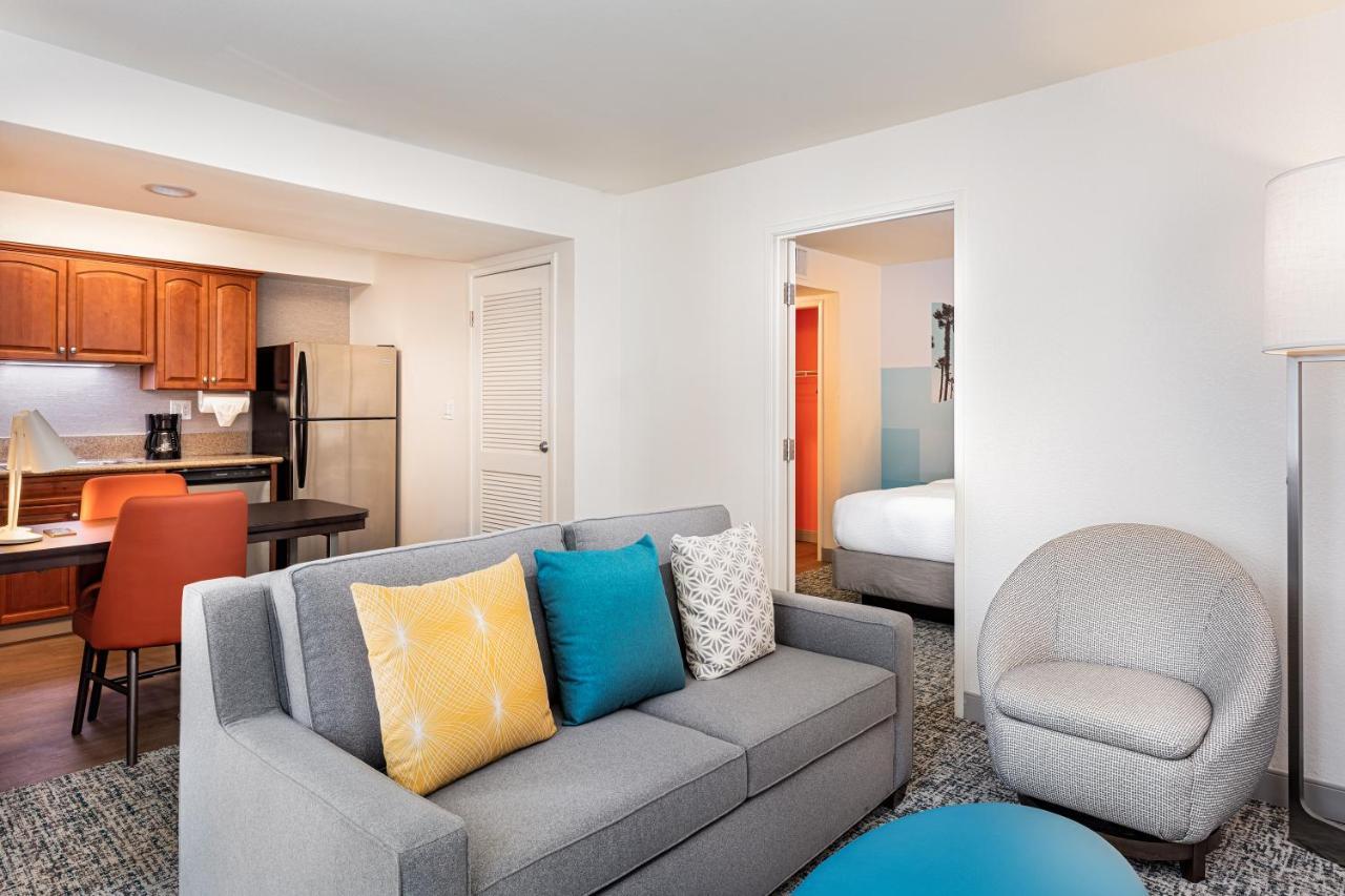 One-Bedroom Suite,1028331661:JPEG