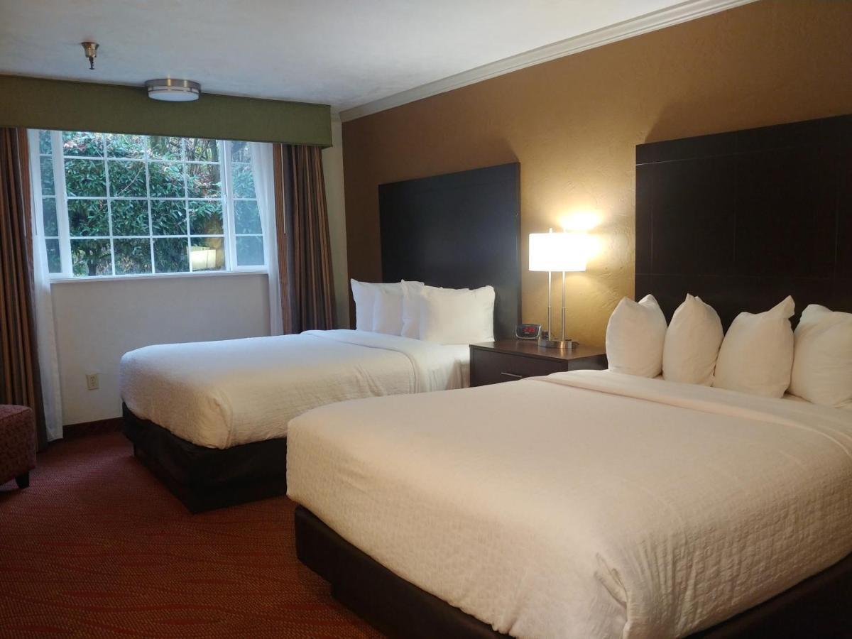 Queen Room with Two Queen Beds
