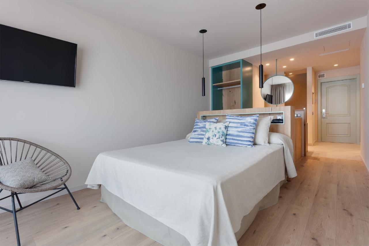 Deluxe Double or Twin Room Sea View