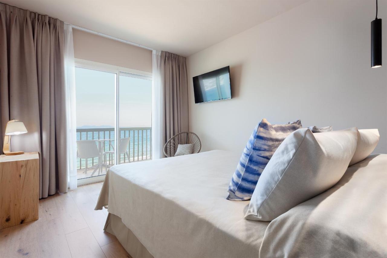 Deluxe Double or Twin Room Sea View