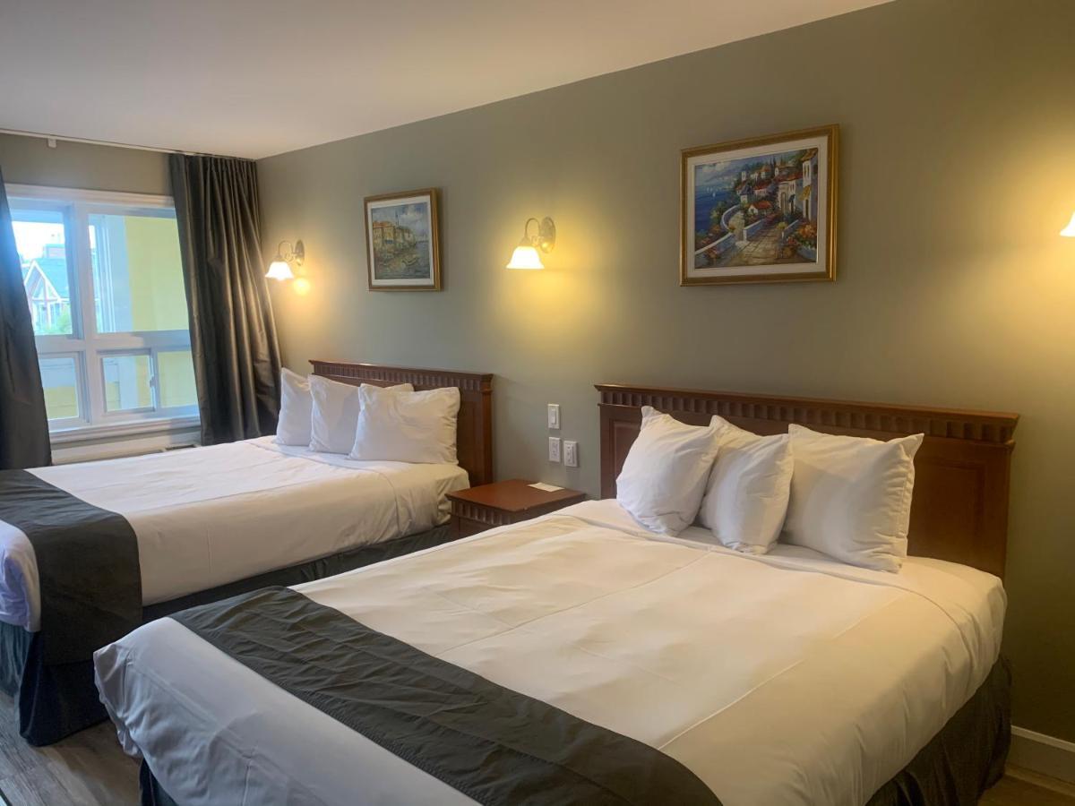 Queen Room Two Queen Beds