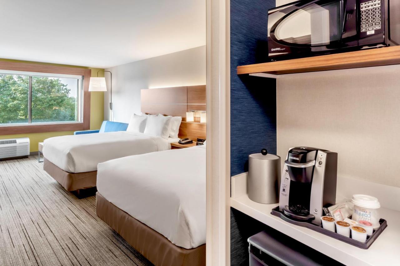 Suite with Two Queen Beds