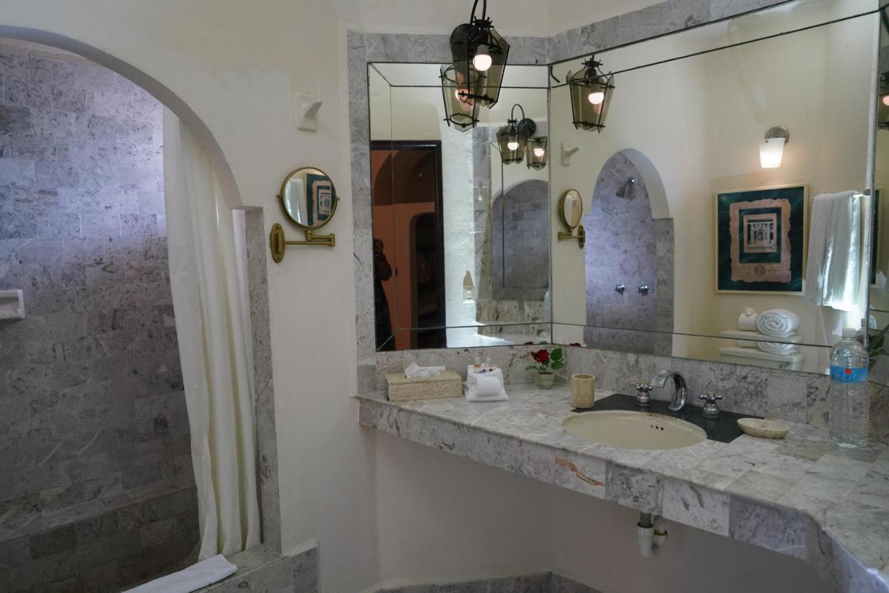 Deluxe Double Room Bath
