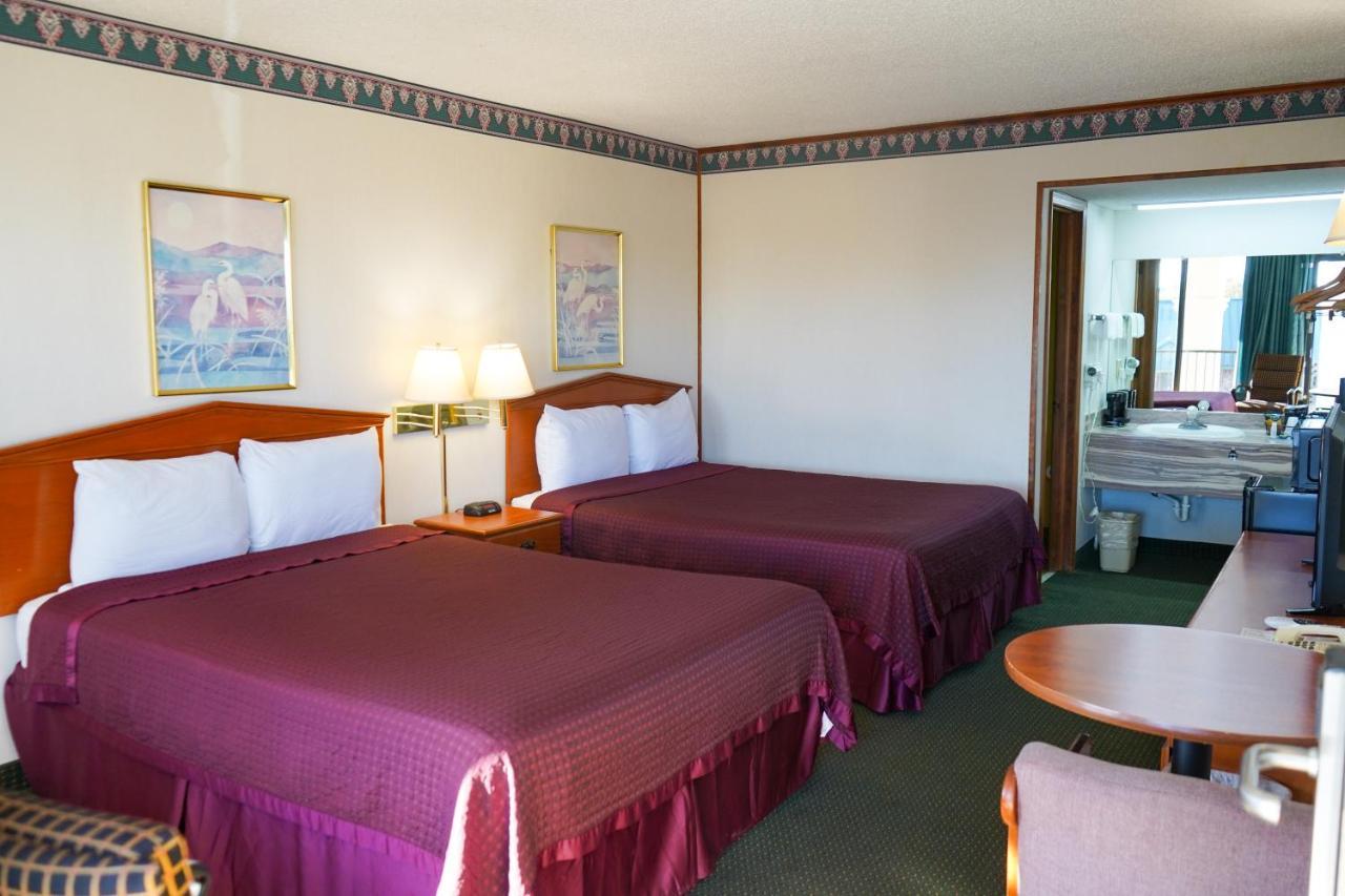 Queen Room Two Queen Beds