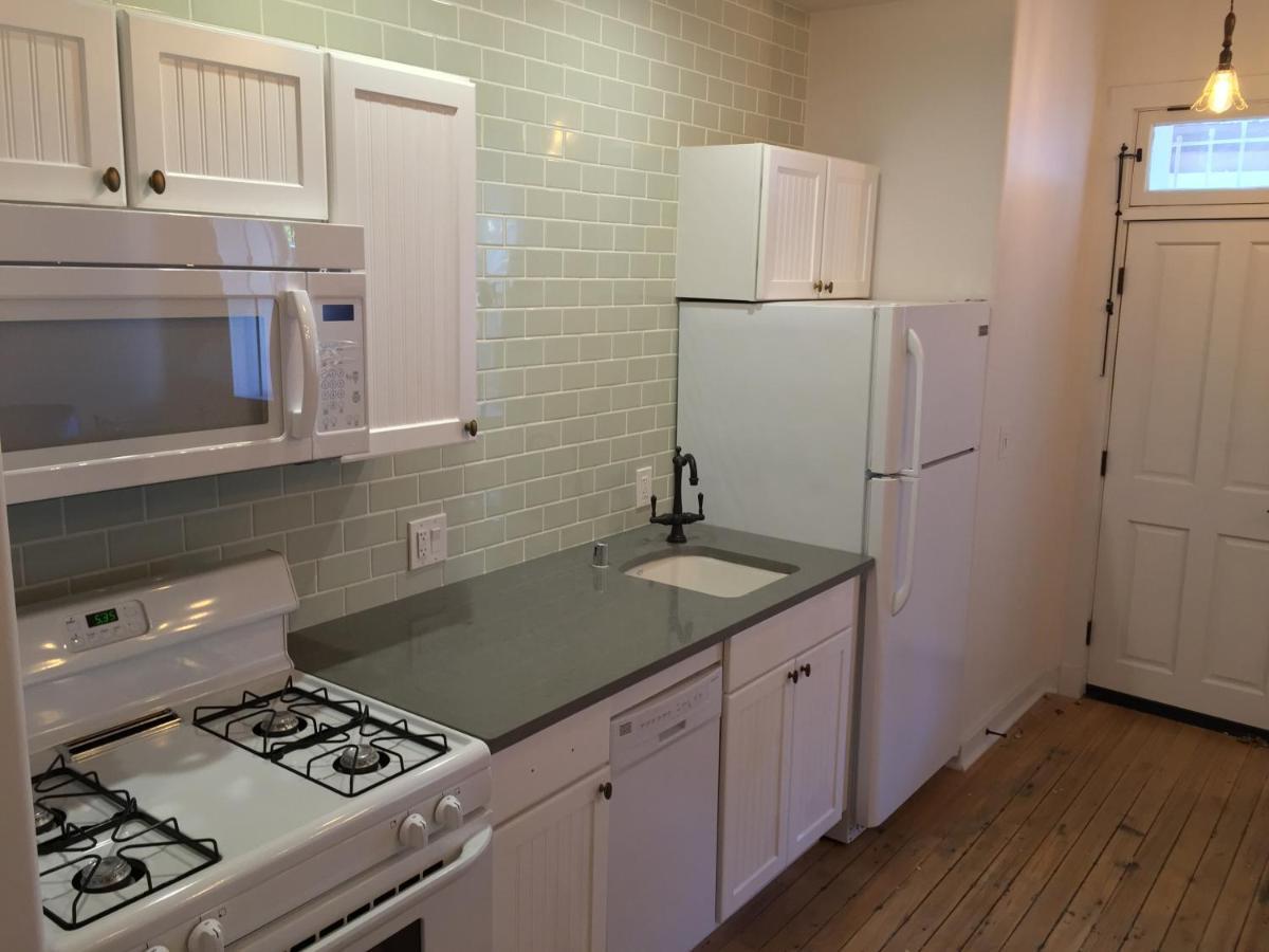 Deluxe Queen Suite