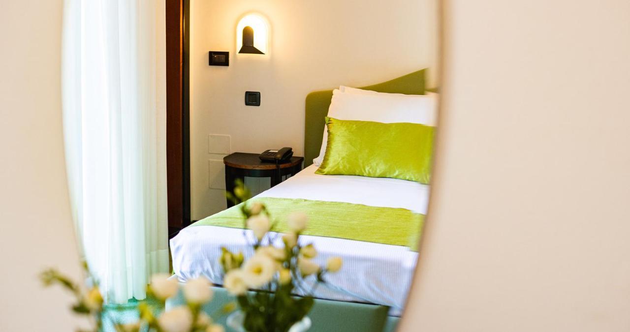 Superior Double or Twin Room,1082413861:JPEG