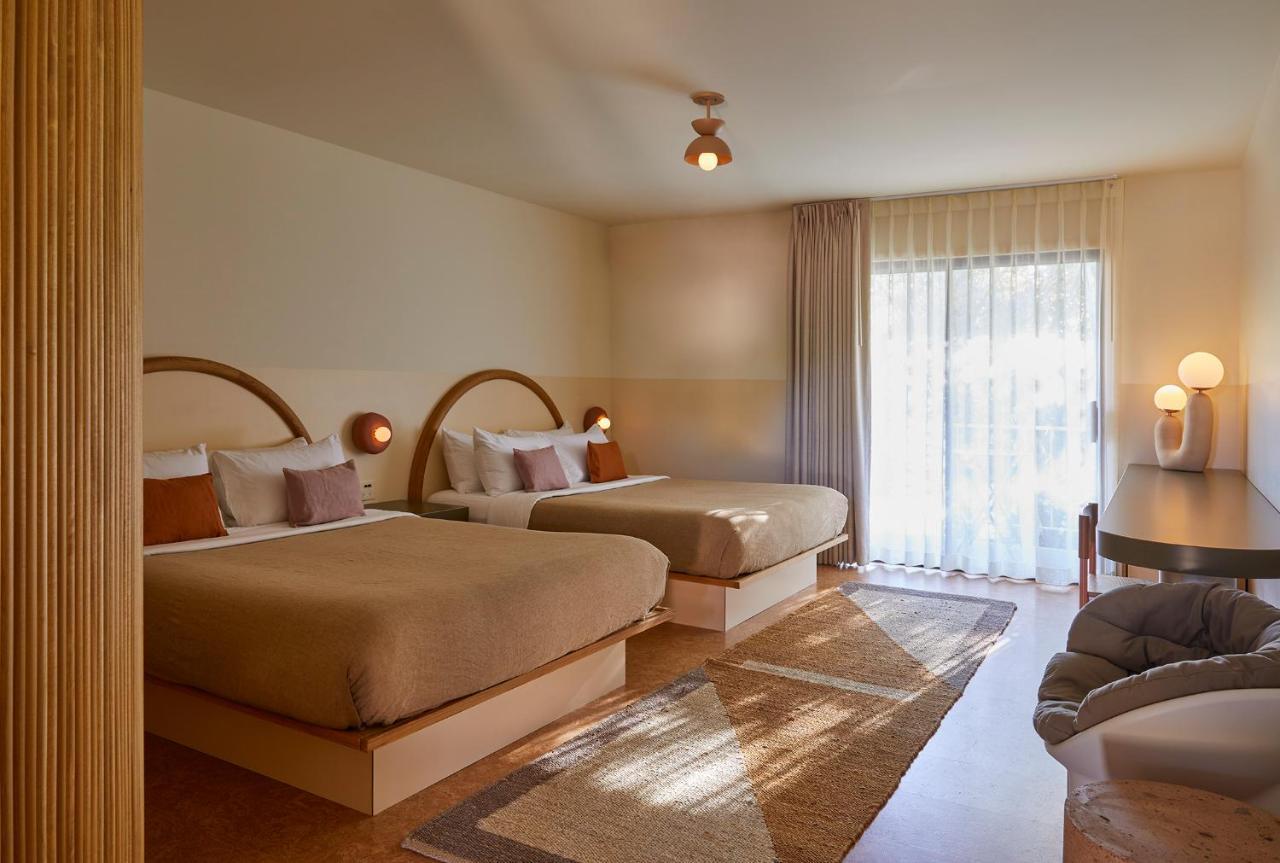 Deluxe Room Two Queens