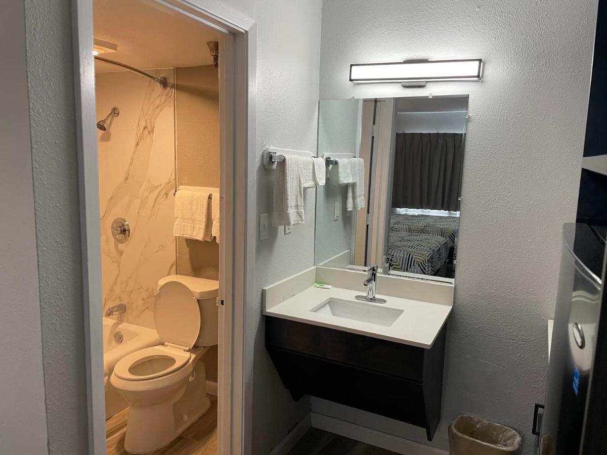 King Room Disability Access Non-Smoking