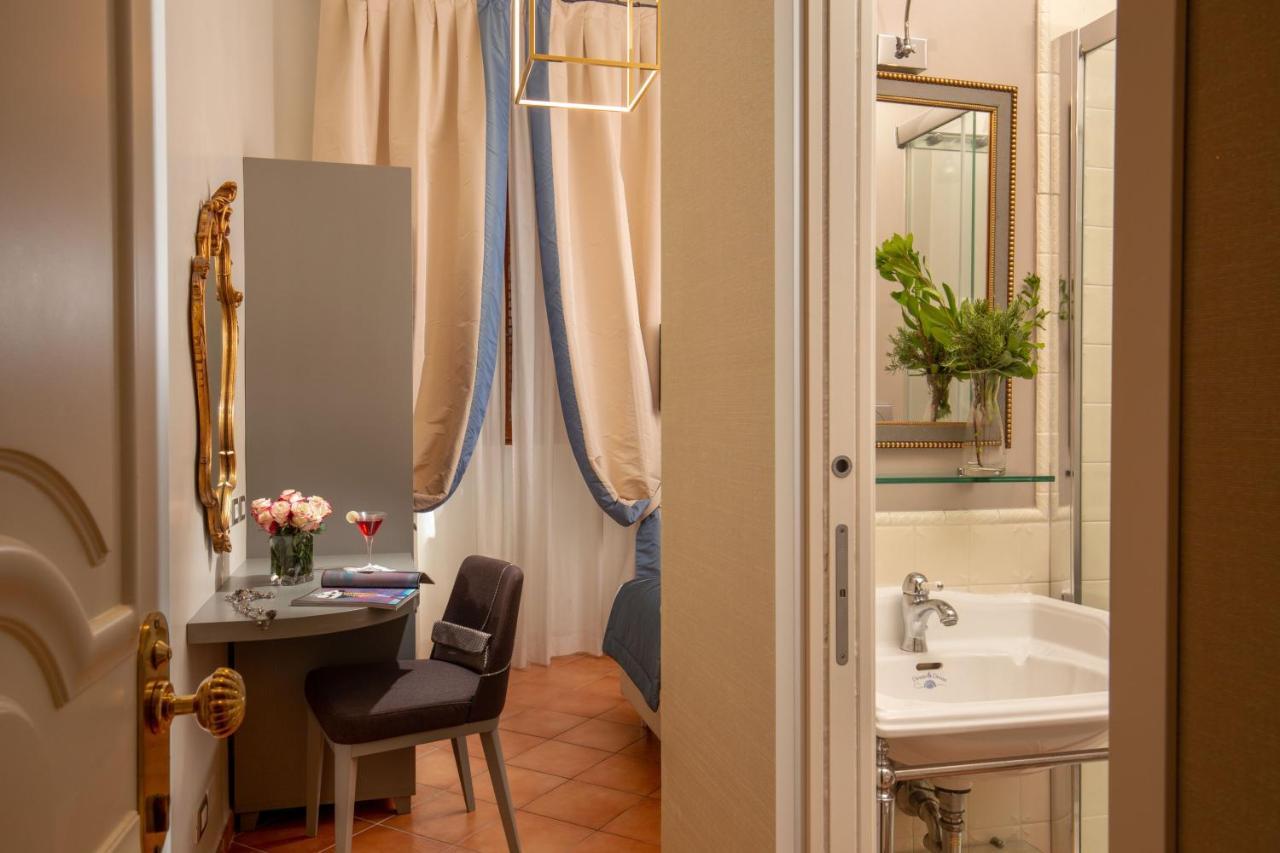 Single Room Via dei Greci 23