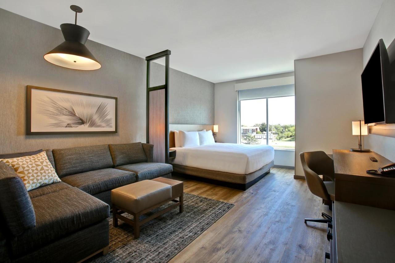 Standard King Room Sofa Bed