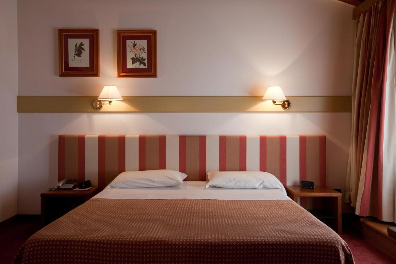 Double Room,1039425208:JPEG