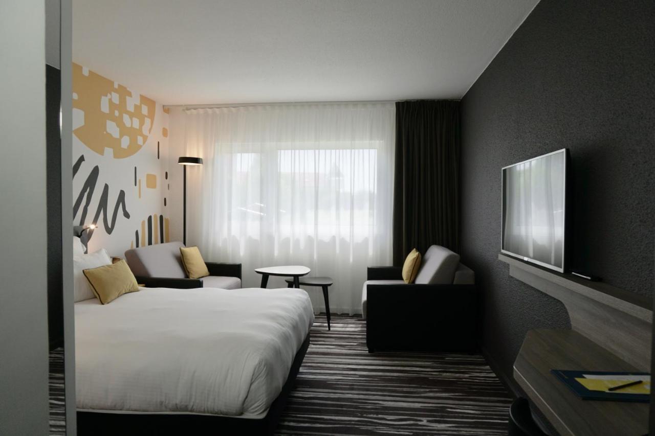 Chambre Supérieure avec 1 Lit Double et 2 Canapés-Lits