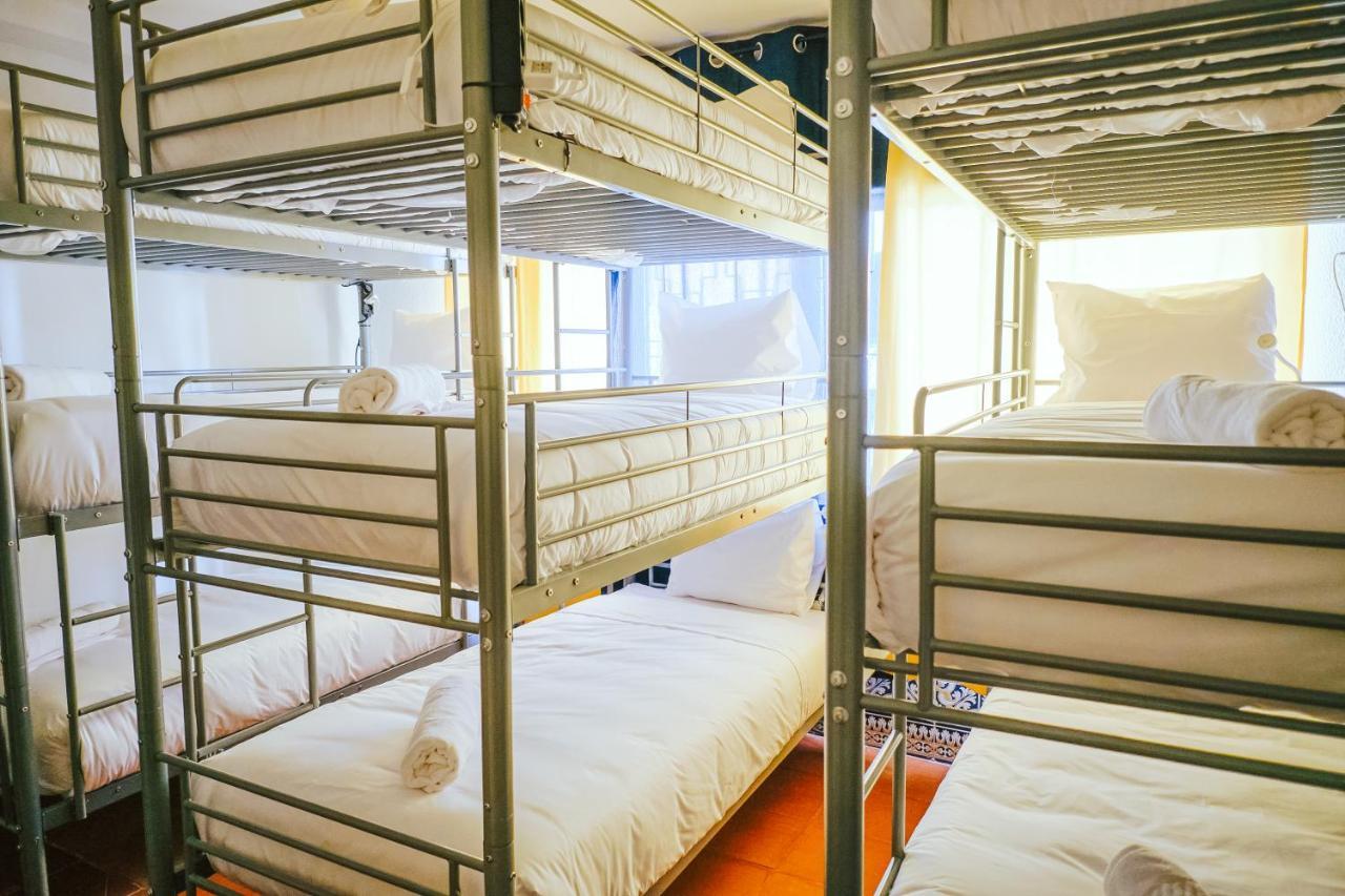 Cama em Beliche num Dormitório Misto
