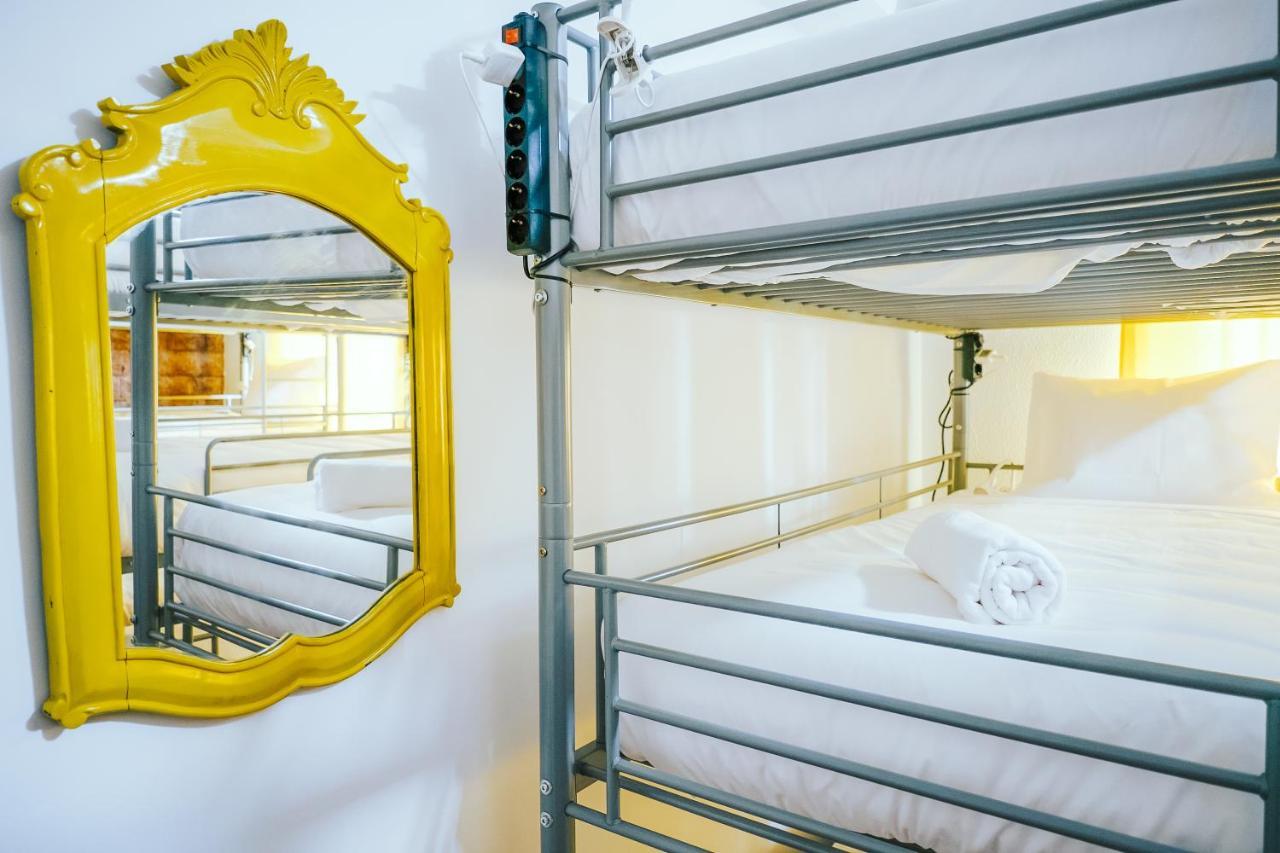 Bunk Bed Mixed Dormitory Room
