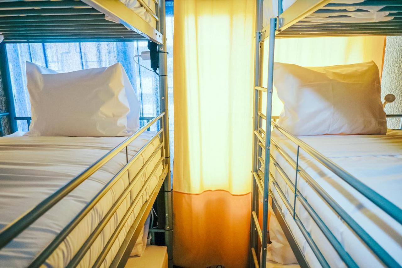 Bunk Bed Mixed Dormitory Room