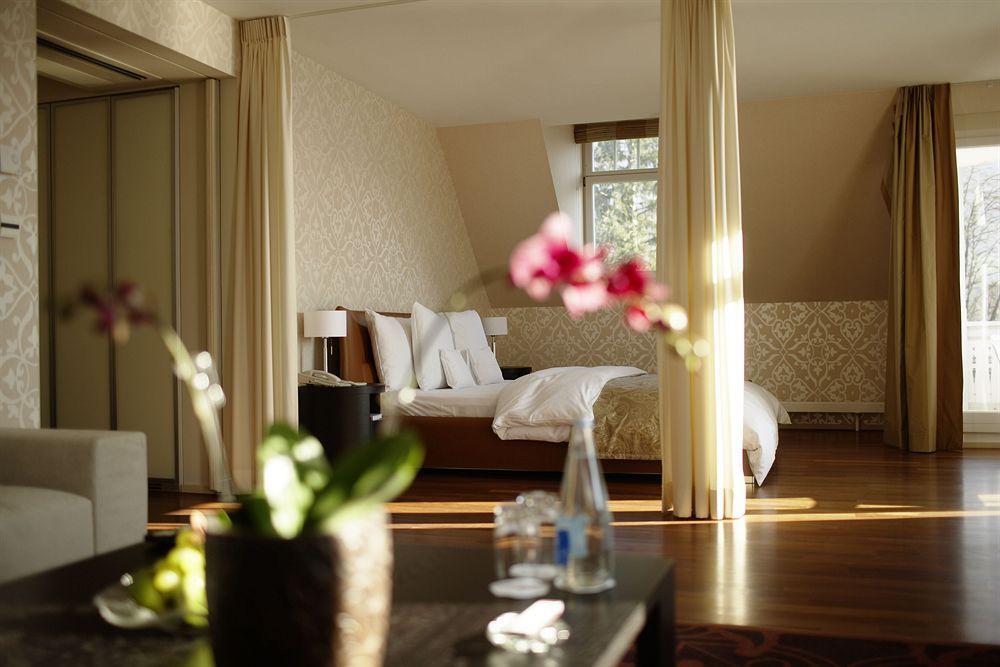 Queen Room Two Queen Beds