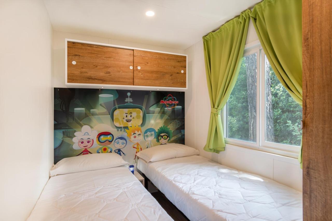 Deluxe Mobile Home,1055156155:JPEG