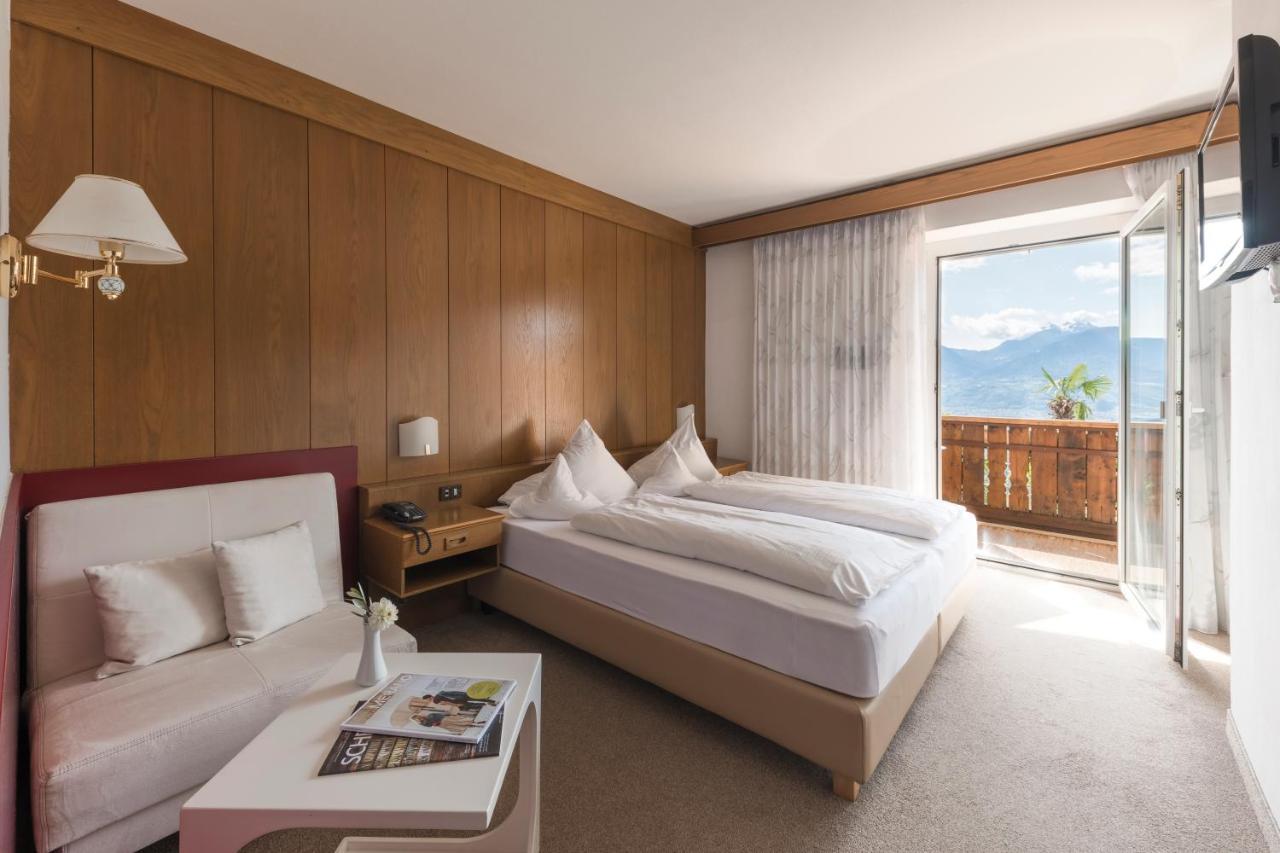 Doppelzimmer mit Gartenblick
