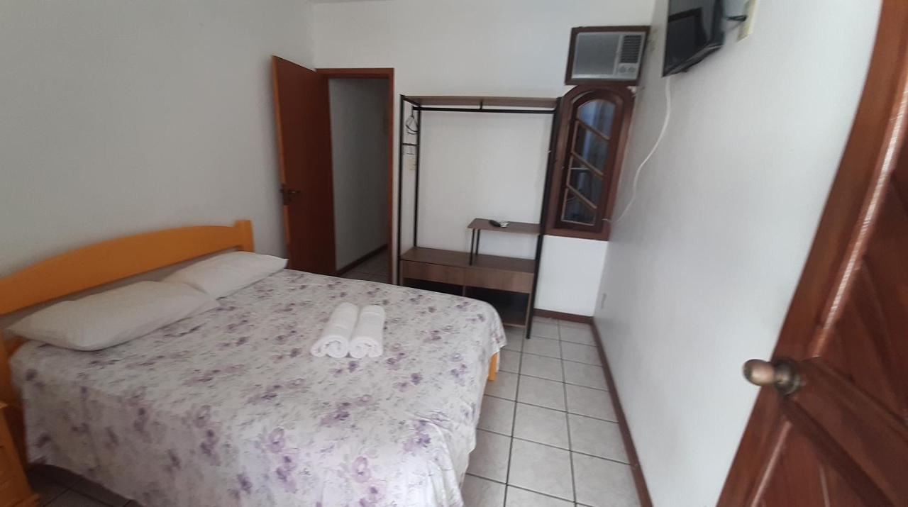 Apartamento com Vista da Piscina