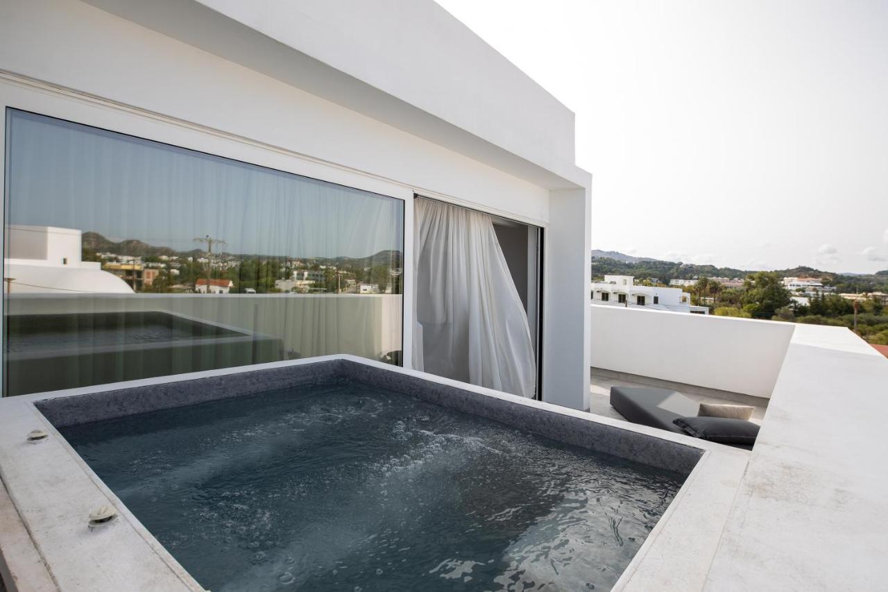 Penthouse Suite Outdoor Jacuzzi