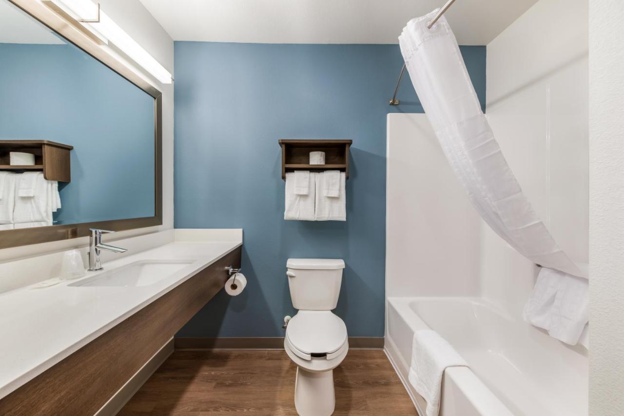 Queen Suite Accessible