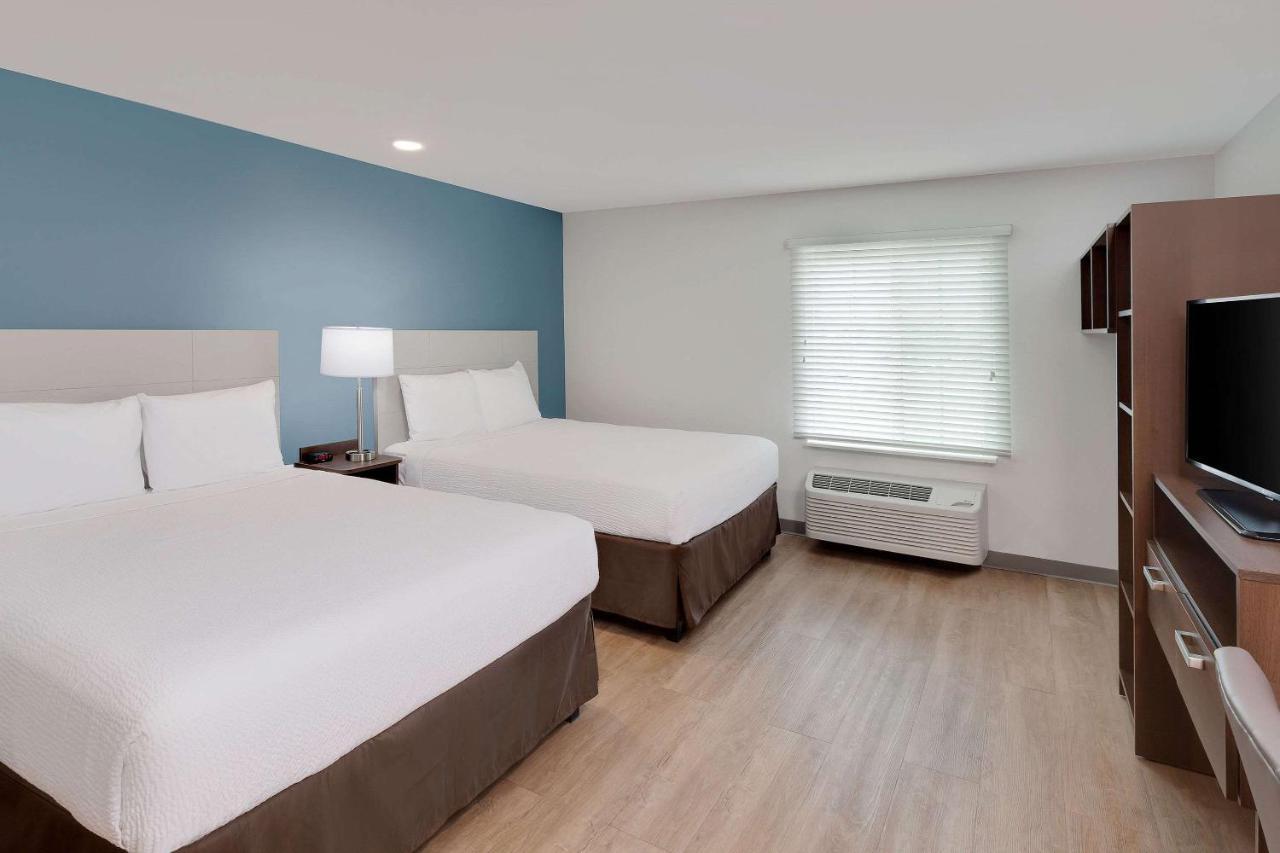 Standard Queen Room Two Queen Beds Non-Smoking