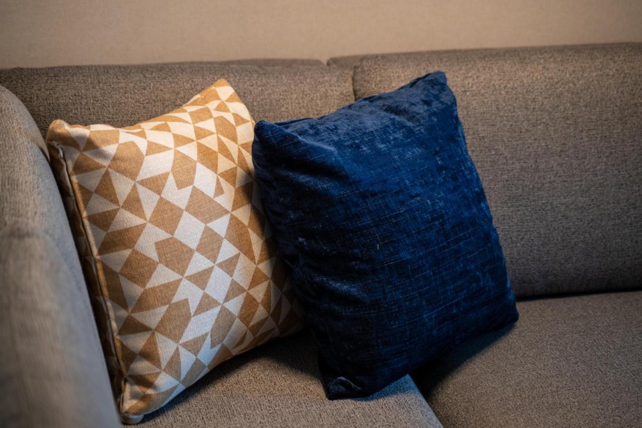 Standard King Room Sofa Bed
